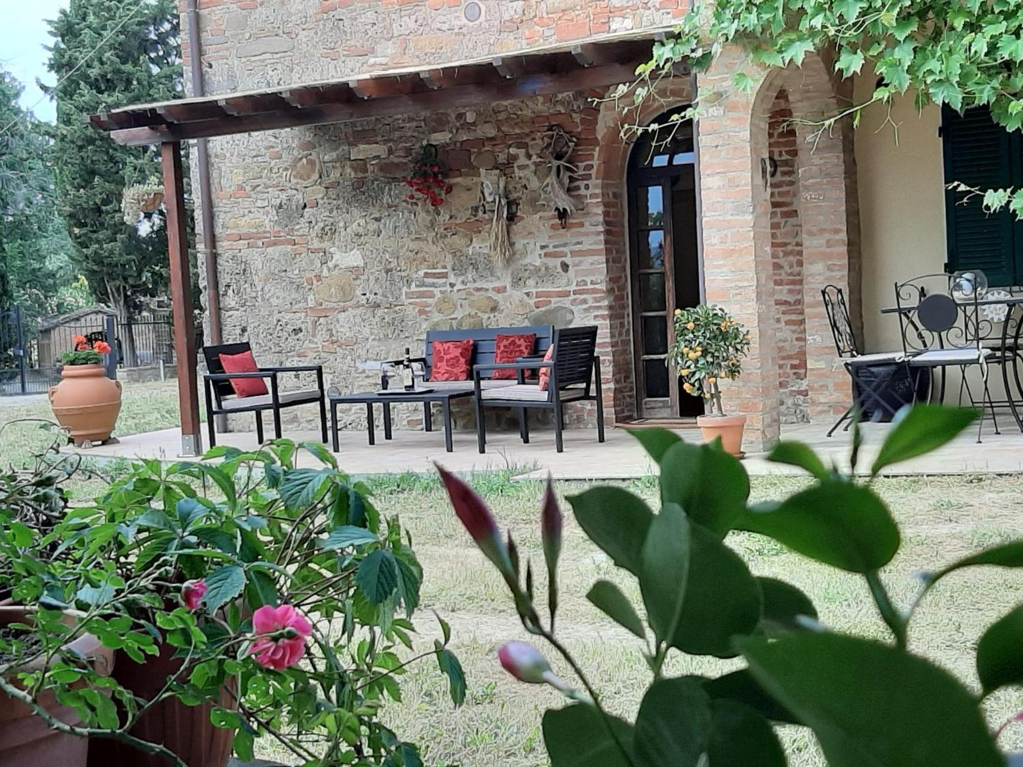 Montebello Degli Olivi Чиуси Экстерьер фото